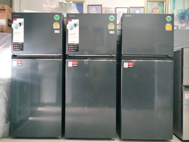 ตู้เย็น 2 ประตู toshiba ระบบ inverter 14.5 คิวเป็นสินค้าใหม่ตัวโชว์ยังไม่ผ่านการใช้งานประกันศูนย์โตชิบาราคา 8900 บาท