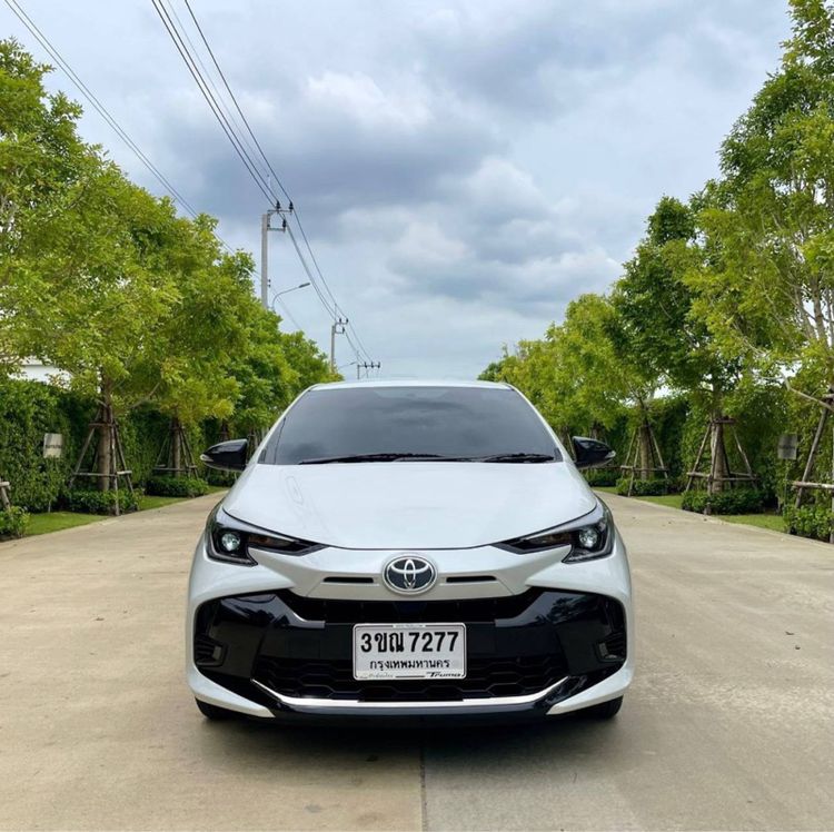 Toyota Yaris 2024 1.2 Smart Sedan เบนซิน เกียร์อัตโนมัติ ขาว รูปที่ 2