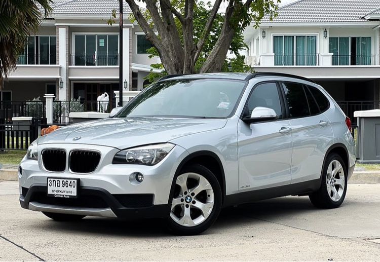 BMW X1 2015 2.0 sDrive18i xLine Utility-car เบนซิน ไม่ติดแก๊ส เกียร์อัตโนมัติ บรอนซ์เงิน