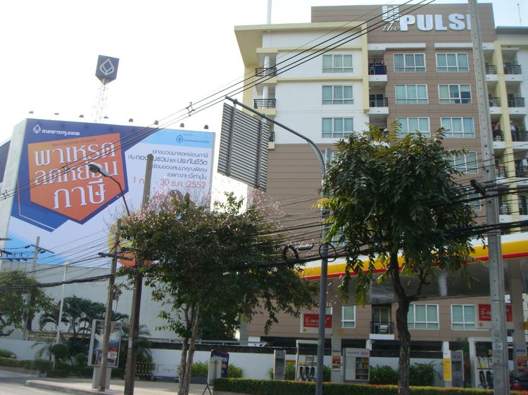 ขายคอนโด  The Pulse ซอยลาดพร้าว 44 ปากซอยเป็นสถานีรถไฟฟ้าสายสีเหลือง MRTสถานีภาวนา รูปที่ 3