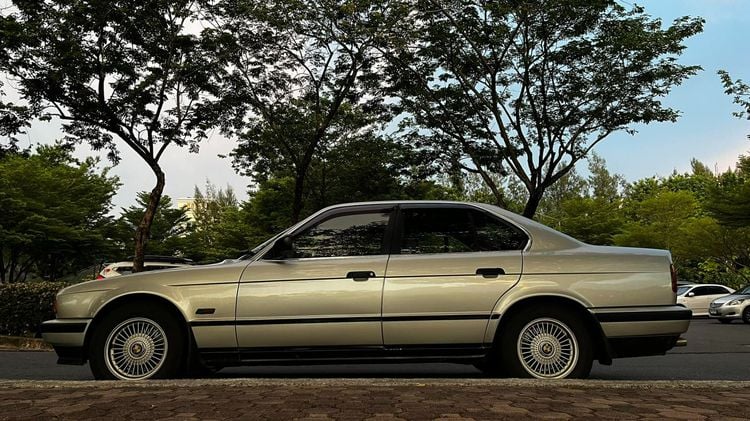 BMW รุ่นอื่นๆ 1989 รุ่นย่อยอื่นๆ Sedan เบนซิน LPG เกียร์อัตโนมัติ บรอนซ์ทอง