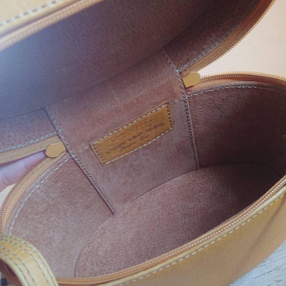 กระเป๋า Loewe แบรนด์แท้ วินเทจ โลโก้เก่าค่ะ รูปที่ 8
