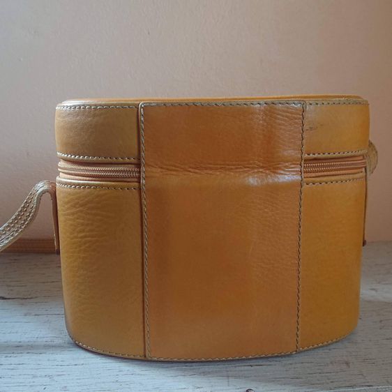 กระเป๋า Loewe แบรนด์แท้ วินเทจ โลโก้เก่าค่ะ รูปที่ 3