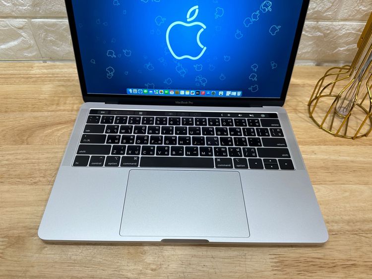 MacBook Pro (13-inch, 2018,Four Thunderbolt 3 ports) Ram8gb SSD512gb Silver รูปที่ 4
