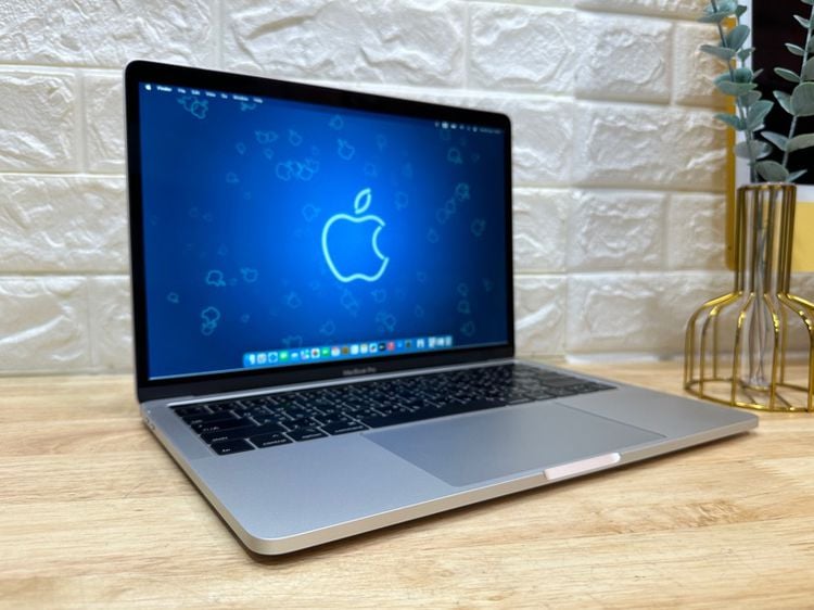 MacBook Pro (13-inch, 2018,Four Thunderbolt 3 ports) Ram8gb SSD512gb Silver รูปที่ 3