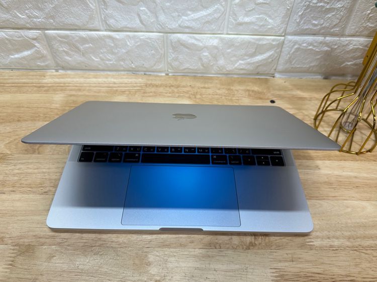 MacBook Pro (13-inch, 2018,Four Thunderbolt 3 ports) Ram8gb SSD512gb Silver รูปที่ 5