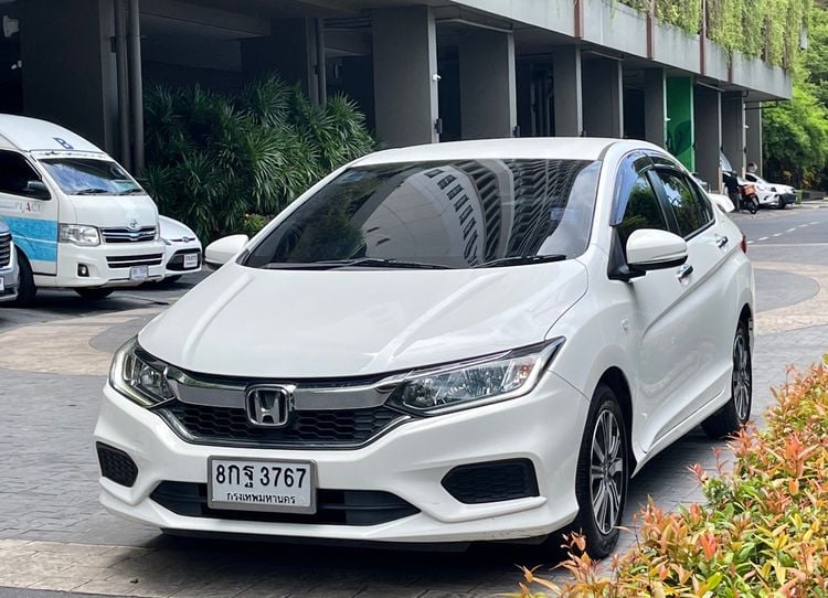 Honda City 2019 1.5 V Plus i-VTEC Sedan เบนซิน ไม่ติดแก๊ส เกียร์อัตโนมัติ ขาว รูปที่ 2