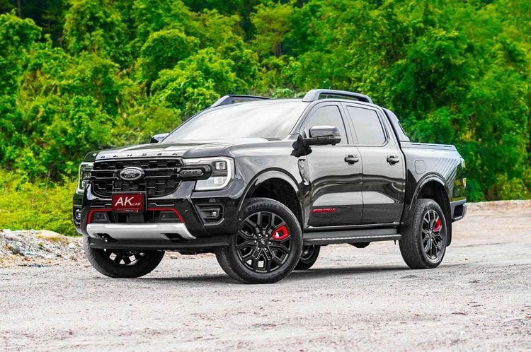 FORD RANGER DOUBLE CAB 2.0 STORMTRAK ปี2023แท้ 