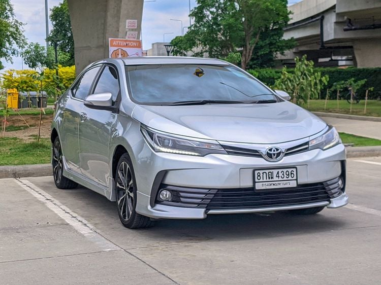 Toyota Altis 2019 1.8 Esport Sedan เบนซิน ไม่ติดแก๊ส เกียร์อัตโนมัติ เทา