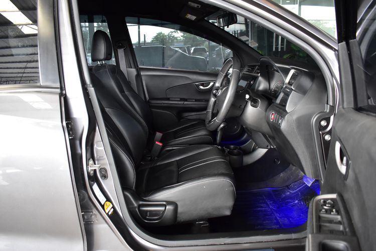 Honda BR-V 2016 1.5 SV Utility-car เบนซิน ไม่ติดแก๊ส เกียร์อัตโนมัติ เทา รูปที่ 3