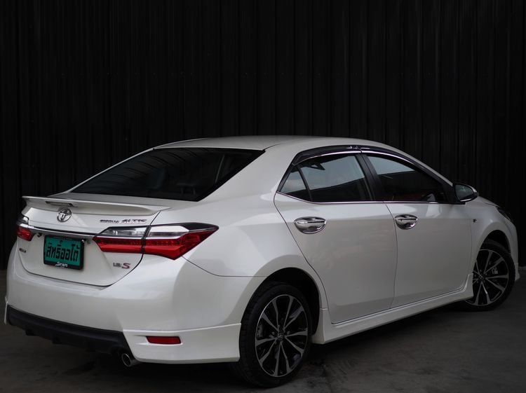 Toyota Altis 2018 1.8 Esport Sedan เบนซิน ไม่ติดแก๊ส เกียร์อัตโนมัติ ขาว รูปที่ 4