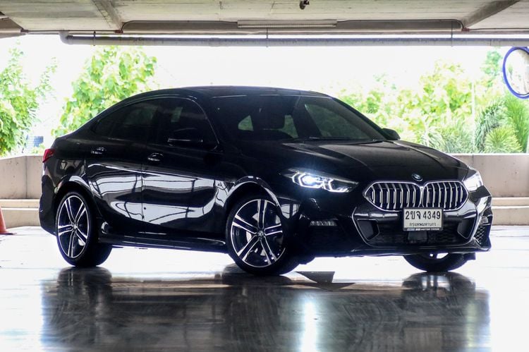 BMW Series 2 2021 220i Sedan เบนซิน ไม่ติดแก๊ส เกียร์อัตโนมัติ ดำ