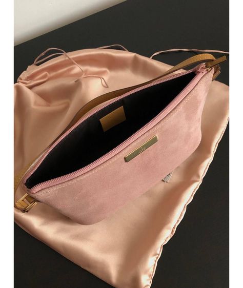 GUCCI Boat Bag Suede Pink  รูปที่ 3