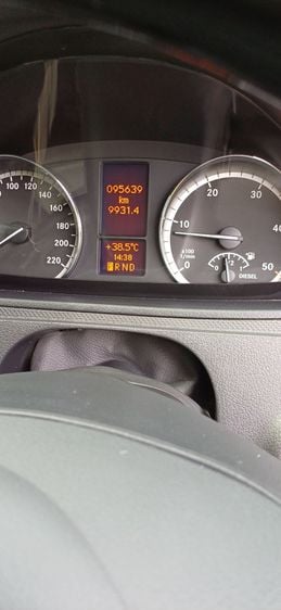 Mercedes-Benz V-Class 2012 Vito Van เบนซิน ไม่ติดแก๊ส เกียร์อัตโนมัติ ดำ รูปที่ 4