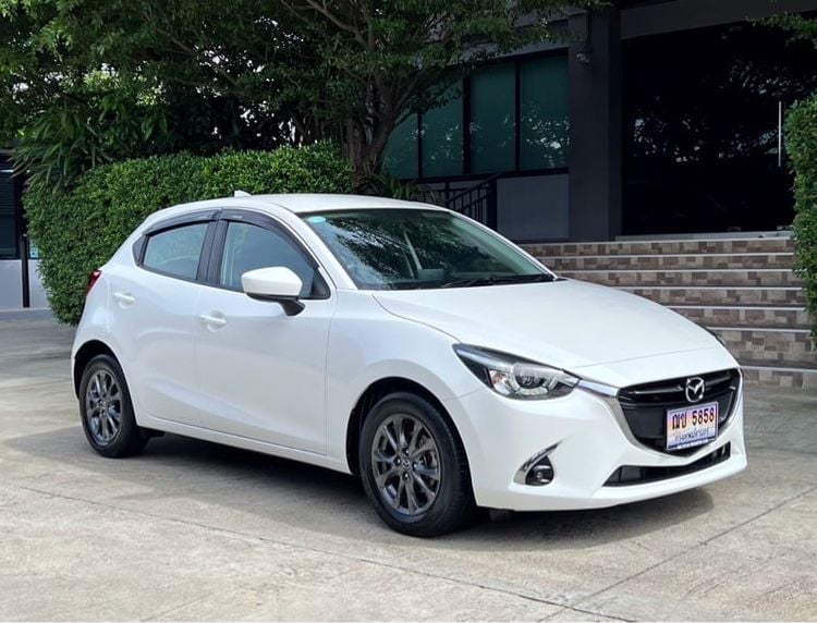 Mazda Mazda 2 2018 1.3 High Plus Sedan เบนซิน ไม่ติดแก๊ส เกียร์อัตโนมัติ ขาว รูปที่ 1