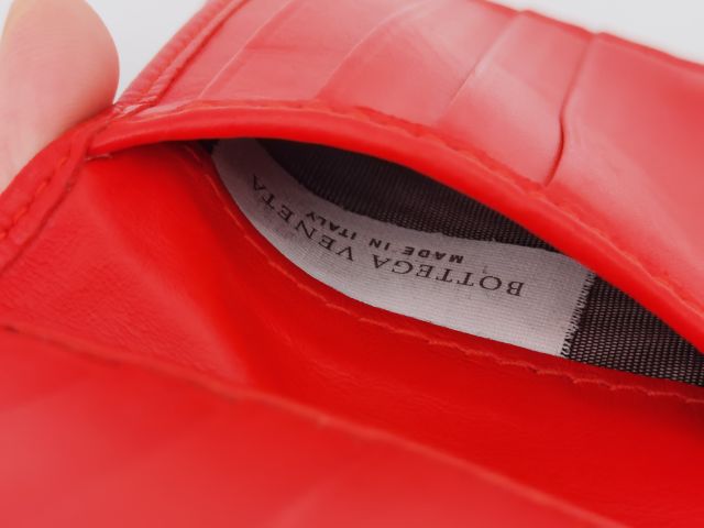 กระเป๋าสตางค์ Bottega Veneta wallet 8 card สีแดงสดมากๆ อุปกรณ์ถุงผ้า รูปที่ 6
