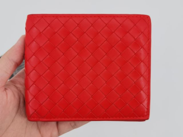 กระเป๋าสตางค์ Bottega Veneta wallet 8 card สีแดงสดมากๆ อุปกรณ์ถุงผ้า รูปที่ 2