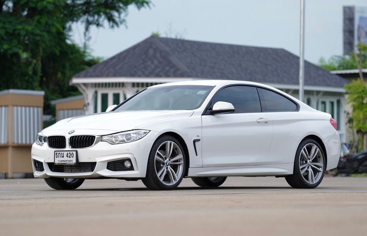 รถ BMW Series 4 420d สี ขาว