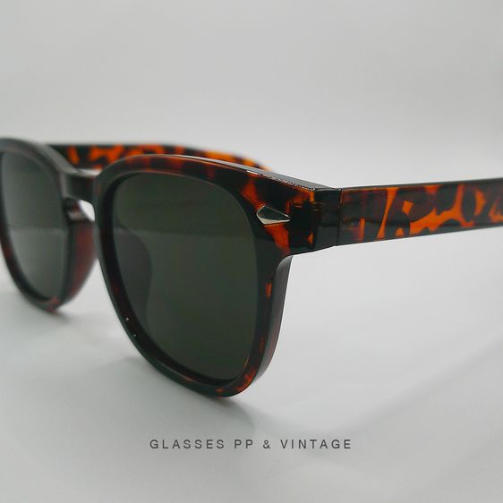 390 บาทส่งฟรี แว่นตากันแดด(กรอบหนา) ป้องกันแสงแดด UV400 พร้อมซองหนังเก็บแว่น+ผ้าเช็คแว่น ครบชุด รูปที่ 3