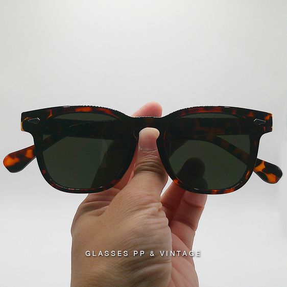 390 บาทส่งฟรี แว่นตากันแดด(กรอบหนา) ป้องกันแสงแดด UV400 พร้อมซองหนังเก็บแว่น+ผ้าเช็คแว่น ครบชุด รูปที่ 4