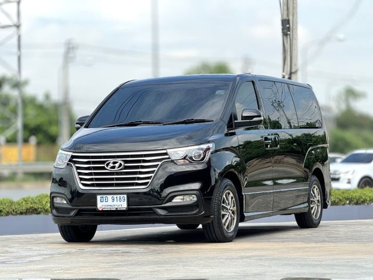 Hyundai H-1  2018 2.5 Elite Plus Van ดีเซล ไม่ติดแก๊ส เกียร์อัตโนมัติ ดำ
