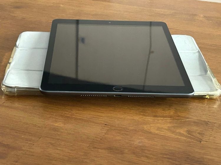 (7669) iPad Gen9 Space Gray WiFi 64GB Model TH รูปที่ 6