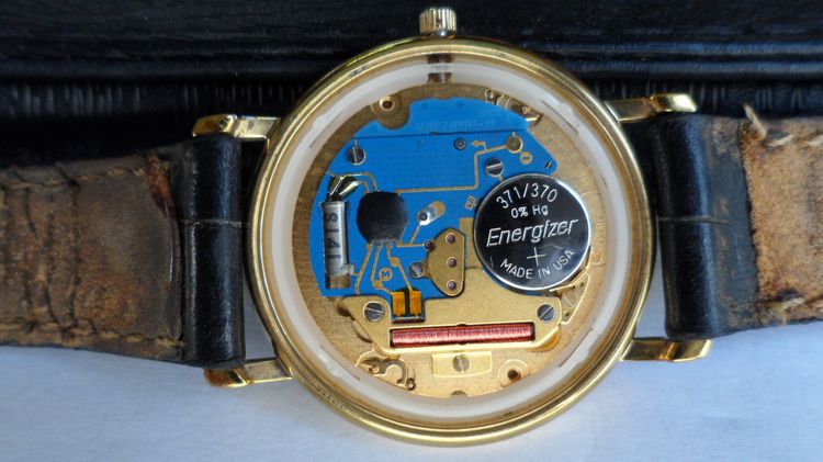 นาฬิกา Boy Size tissot 1853 sapphire crystal     แท้ SWISS MADE มีวันที่ ระบบ Quartz ขนาด36 มิลรวมเม็ด ตัวเรือนทอง 18K GOLD ELECTROPLATED WA รูปที่ 3