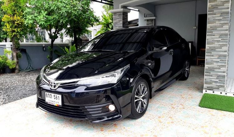Toyota Altis 2017 1.8 E Sedan เบนซิน ไม่ติดแก๊ส เกียร์อัตโนมัติ ดำ
