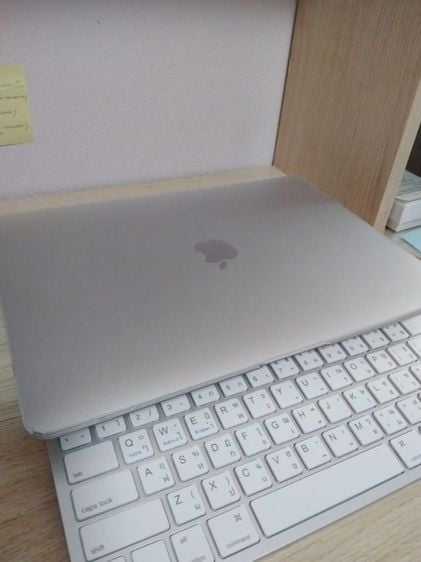 Apple 8 กิกะไบต์ Macbook Air m1 8GB ปล่อยต่อมือสองสภาพดีไม่ค่อยได้ใช้งาน