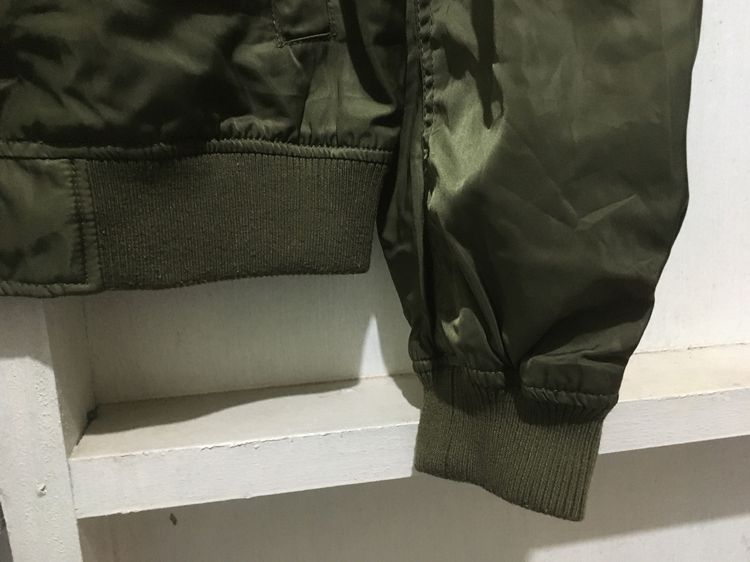 เสื้อแจ็คเก็ต ผ้าร่ม (Bomber Jacket) แบรนด์ Doublefocus สีเขียวโอลีฟ รูปที่ 7