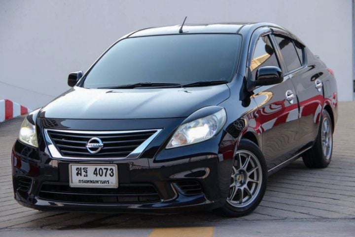 Nissan Almera 2012 1.2 V Sedan เบนซิน ไม่ติดแก๊ส เกียร์อัตโนมัติ ดำ รูปที่ 1