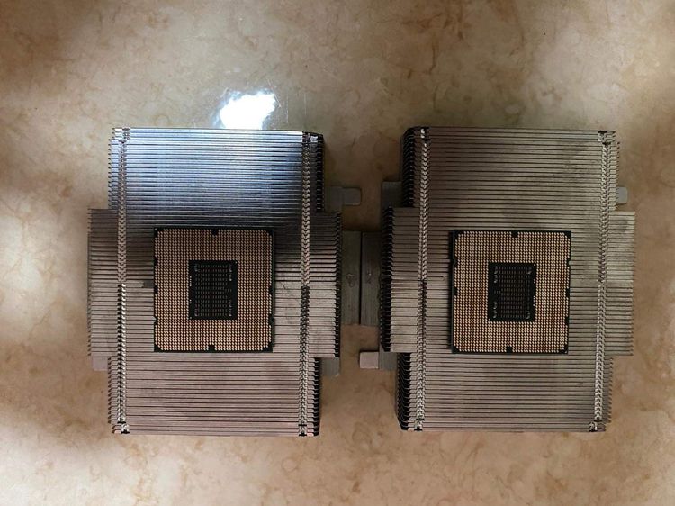 ขาย CPU Intel Xeon E5620 2.40 GHz LGA1366 2 ตัว แถมฟรีที่ยึดมือถือในรถแบบเสียบช่องแอร์และ UGREEN Adapter DisplayPort DP Male to HDMI Female รูปที่ 2