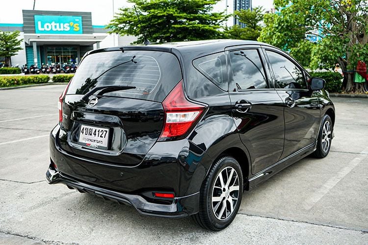 Nissan Note 2020 1.2 E Sedan เบนซิน ไม่ติดแก๊ส เกียร์อัตโนมัติ ดำ รูปที่ 3