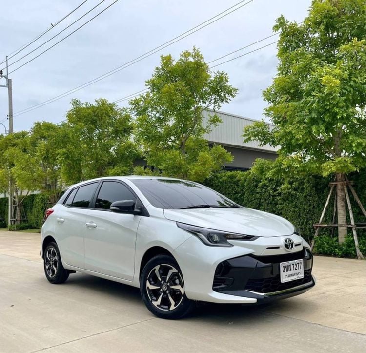 Toyota Yaris 2024 1.2 Smart Sedan เบนซิน ไม่ติดแก๊ส เกียร์อัตโนมัติ ขาว รูปที่ 3