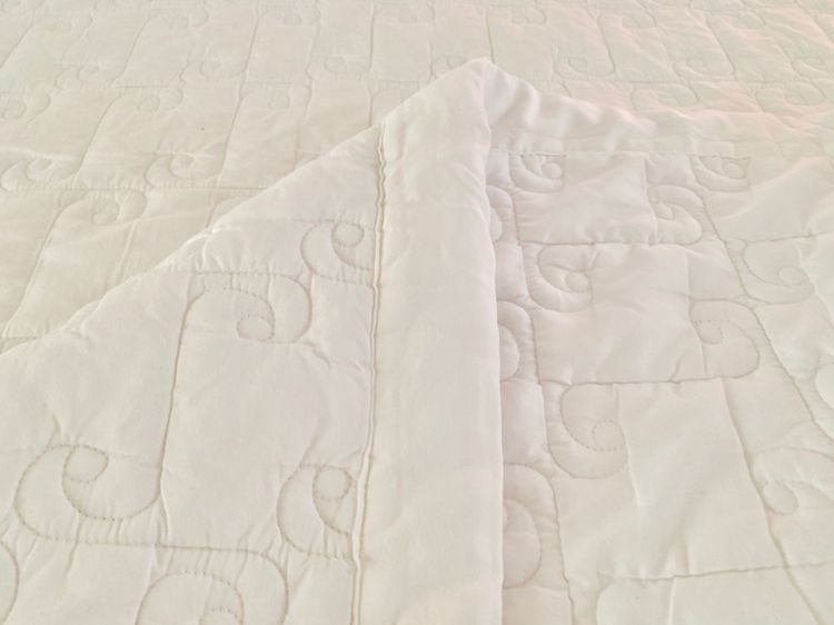 ผ้าปูรองนอน (แบบหนา) ขนาด 5ฟุต สีขาวปักลายตารางวินเทจทั้งผืน ยี่ห้อ M. House (Park Hong Guen) มือสองสภาพดี สินค้าญี่ปุ่น-เกาหลีแท้ รูปที่ 13