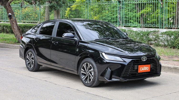 Toyota Yaris ATIV 2023 1.2 Smart Sedan เบนซิน ไม่ติดแก๊ส เกียร์อัตโนมัติ ดำ