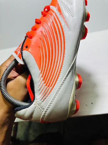 ขายรองเท้าฟุตบอลชายหนังแท้ Diadora สีขาวส้มสภาพสวยไซส์ 42 JP 265 เดิมๆพร้อมใช้งาน รูปที่ 15