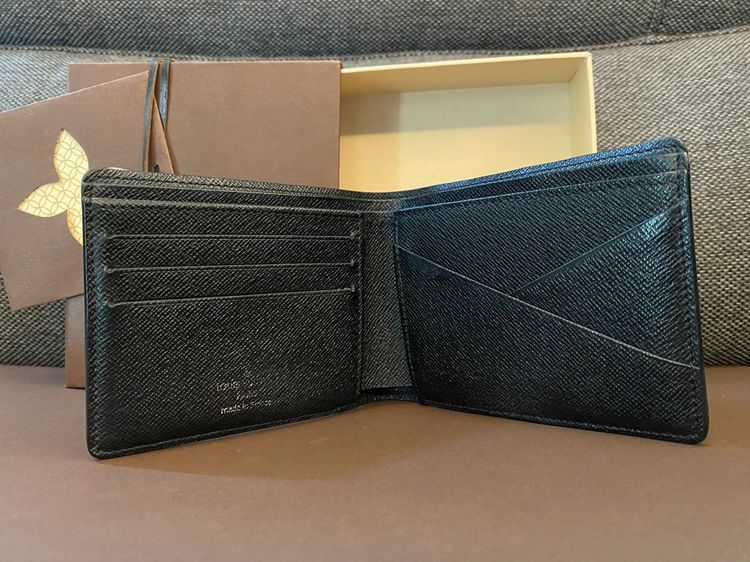 ขายLouis Vuitton Multiple wallet Used Like New ของแท้ จากShop Paris Yr2010   รูปที่ 5