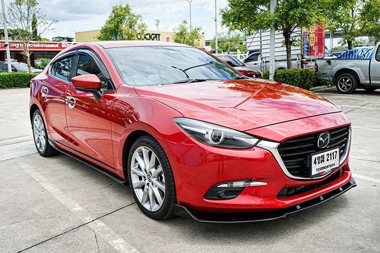Mazda Mazda3 2017 2.0 S Sedan เบนซิน ไม่ติดแก๊ส เกียร์อัตโนมัติ แดง รูปที่ 2