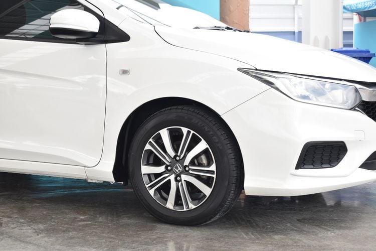 Honda City 2019 1.5 V i-VTEC Sedan เบนซิน เกียร์อัตโนมัติ ขาว รูปที่ 3