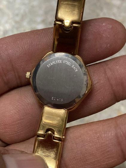 นาฬิกายี่ห้อ CLYDA ควอทซ์ ฝรั่งเศส   แท้มือสอง สภาพใหม่กริ้บเทียบมือ1  สายยาว 17.5 เซนติเมตร  1500฿ รูปที่ 2