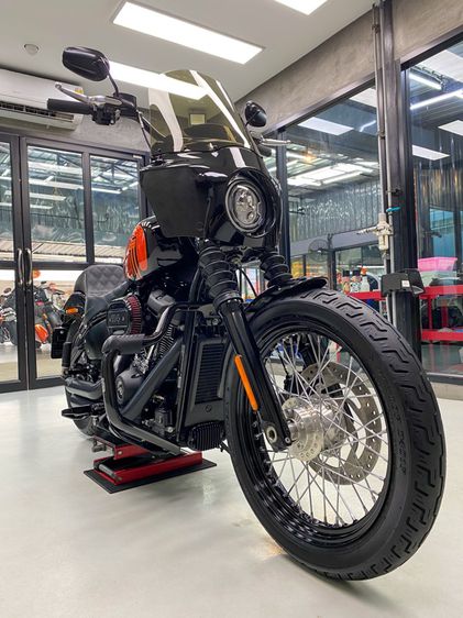 Harley-Davidson Street Bob 114 (2022) รูปที่ 16