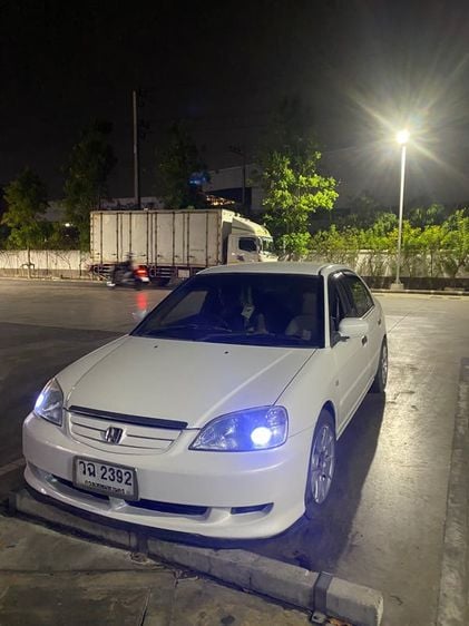 รถ Honda Civic 1.7 EXi สี ขาว