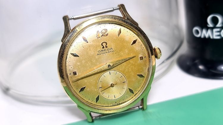 ทอง ขาย OMEGA AUTOMACIT สองเข็มครึ่ง นาฬิกาปี 1952 เครื่องออโต้ครึ่งเรอบ แดงสวย เซอร์วิส พร้อมใช้งาน รับประกัน1ปีเต็ม ขายราคา 18500 บาท รายละเอี