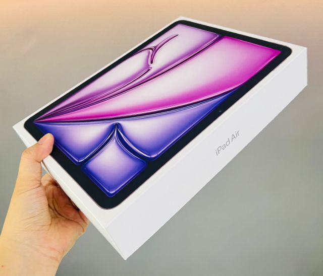 iPad Air6 128GB สีม่วง มือ1 รูปที่ 1