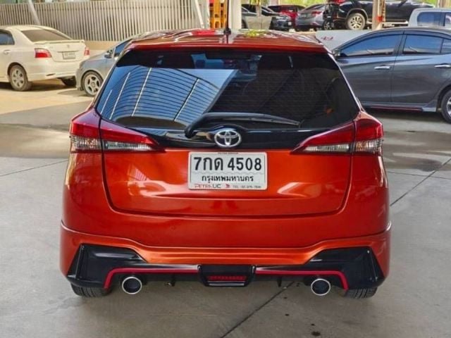 Toyota Yaris 2018 1.2 E Sedan เบนซิน ไม่ติดแก๊ส เกียร์อัตโนมัติ แดง รูปที่ 1