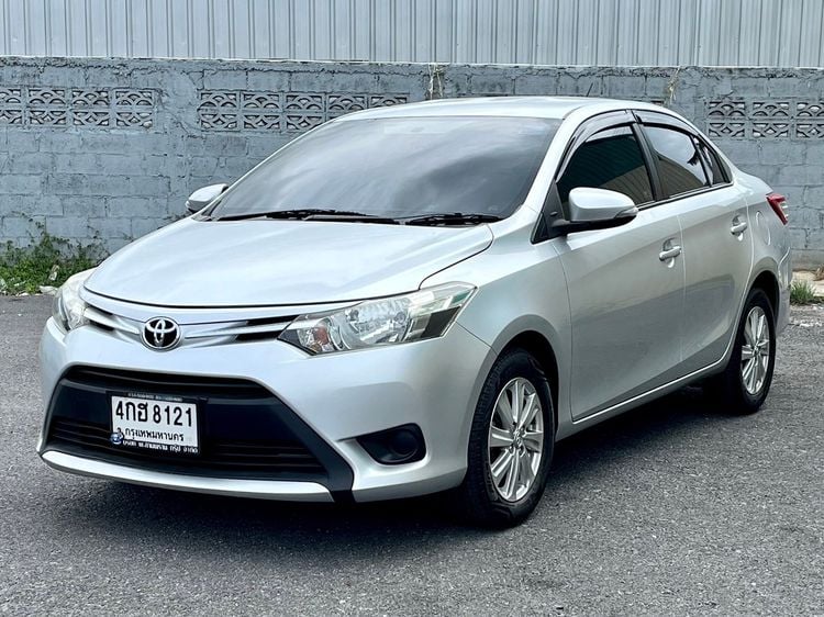 Toyota Vios 2016 1.5 E Sedan เบนซิน ไม่ติดแก๊ส เกียร์อัตโนมัติ บรอนซ์เงิน
