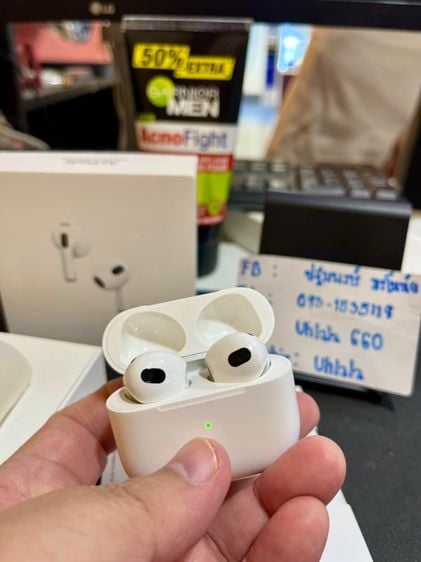 Apple หูฟัง Airpod gen 3 สภาพทั่วไป ประกันเพิ่งหมด ใช้งานได้ปกติ ขายเพียง 3,900 บาทไทย ติดต่อ