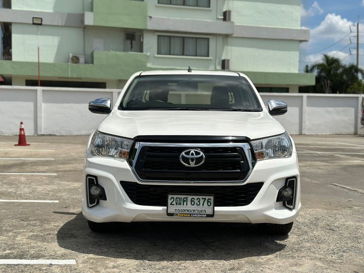 Toyota Hilux Revo 2019 2.4 J Pickup ดีเซล เกียร์ธรรมดา ขาว รูปที่ 2