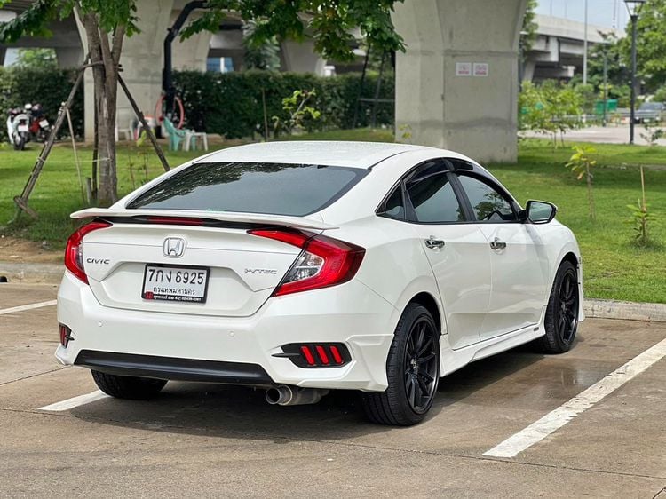 Honda Civic 2018 1.8 EL i-VTEC Sedan เบนซิน ไม่ติดแก๊ส เกียร์อัตโนมัติ ขาว รูปที่ 4